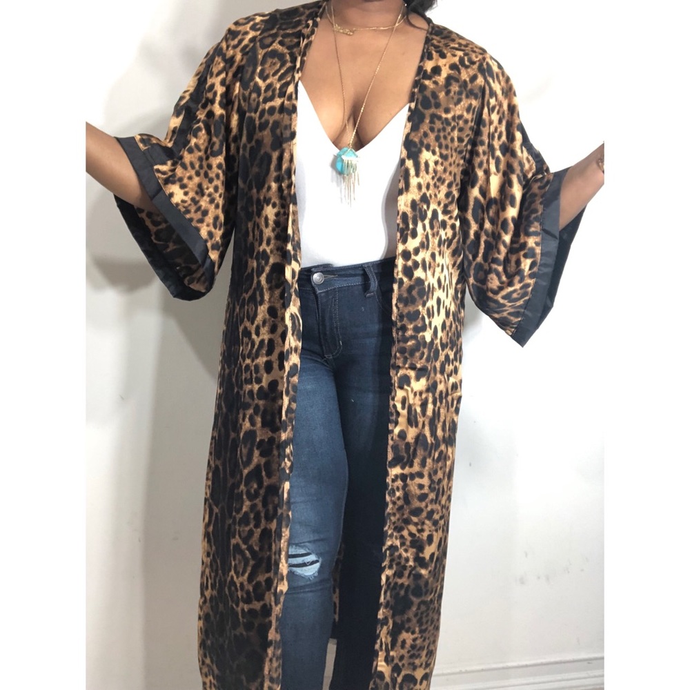 Leopard Print Long Kimono - Picture 3 of 6